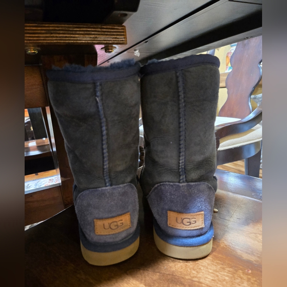 Ugg Winter Boots - Picture 2 of 5